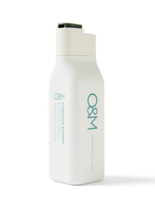 O&M Conquer Blonde Shampoo 250ml
